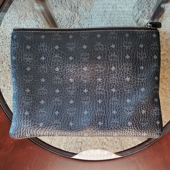 MCM Visetos Pouch Clutch - Picture 3 of 12